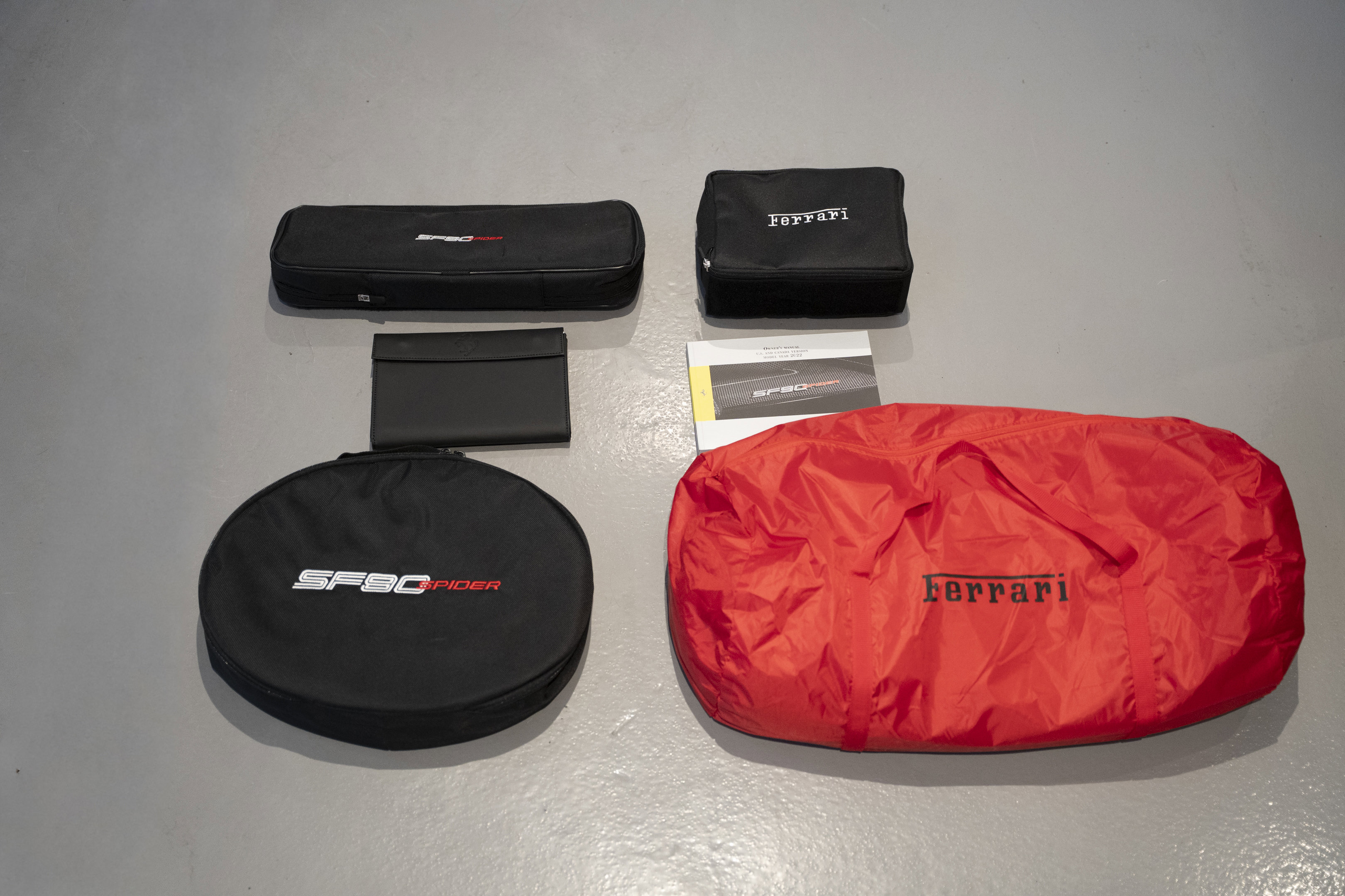 Used 2022 Ferrari SF90 Spider image 67