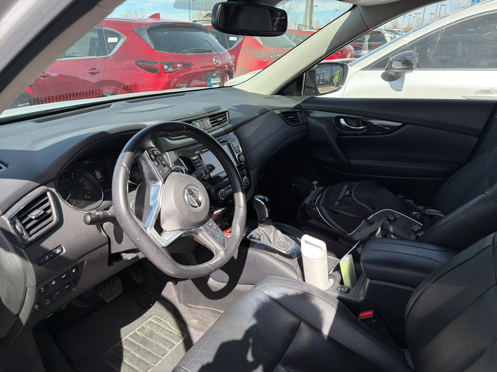 Used 2018 Nissan Rogue SL w/ Premium Package image 8