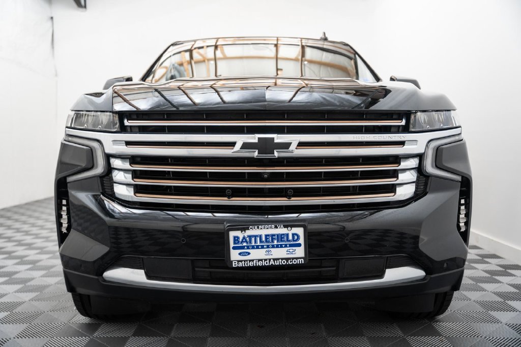 Used 2022 Chevrolet Tahoe High Country AWD/4WD image 2