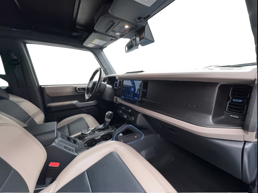 Used 2023 Ford Bronco Wildtrak AWD/4WD image 33