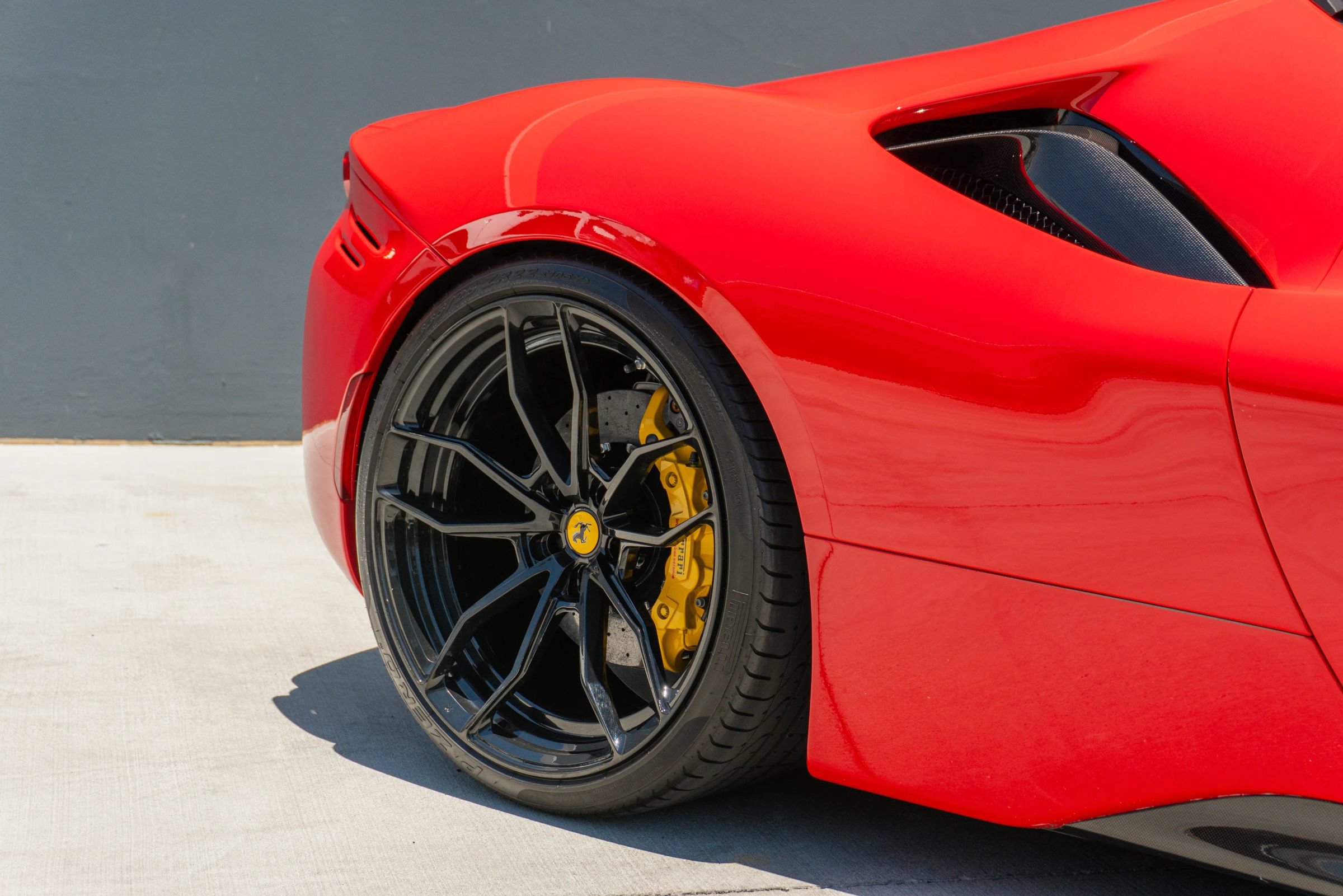 Used 2021 Ferrari SF90 Stradale AWD/4WD image 41