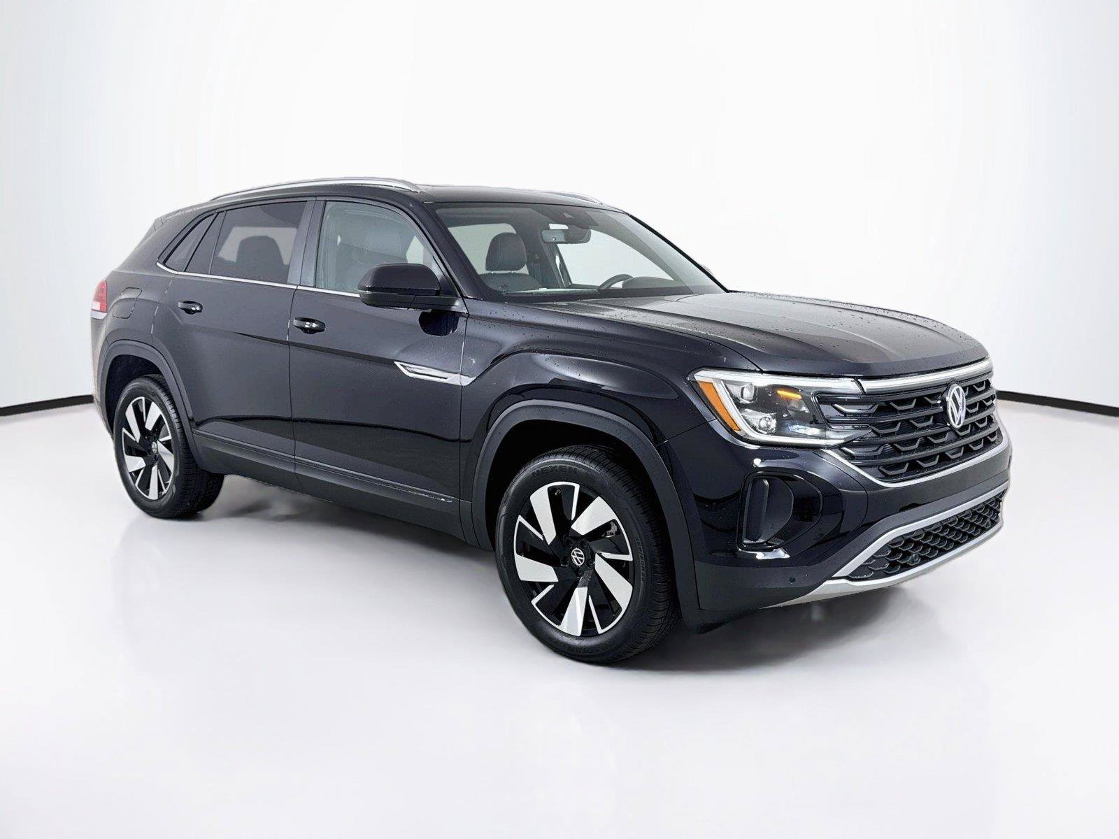 New 2026 Volkswagen Atlas Cross Sport SE FWD image 6