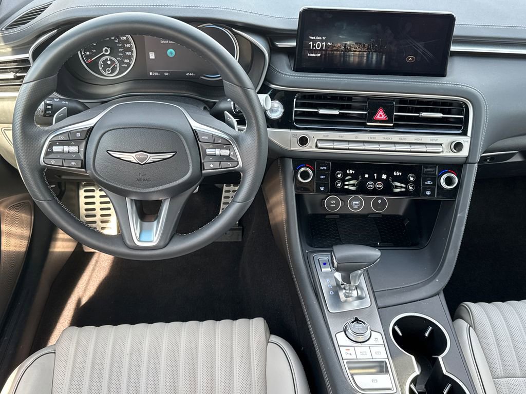 Used 2025 Genesis G70 2.5T w/ Sport Prestige Package image 22