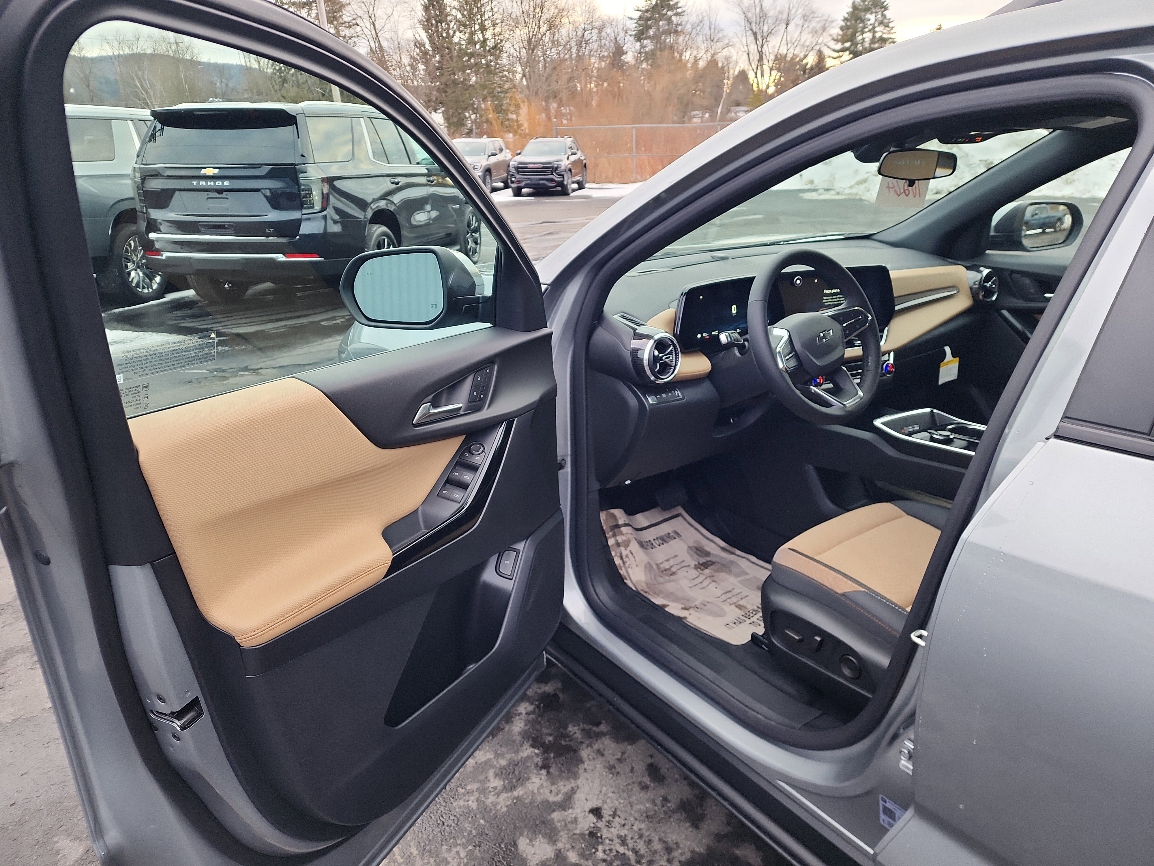 New 2026 Chevrolet Equinox ACTIV w/ Convenience Package III image 10