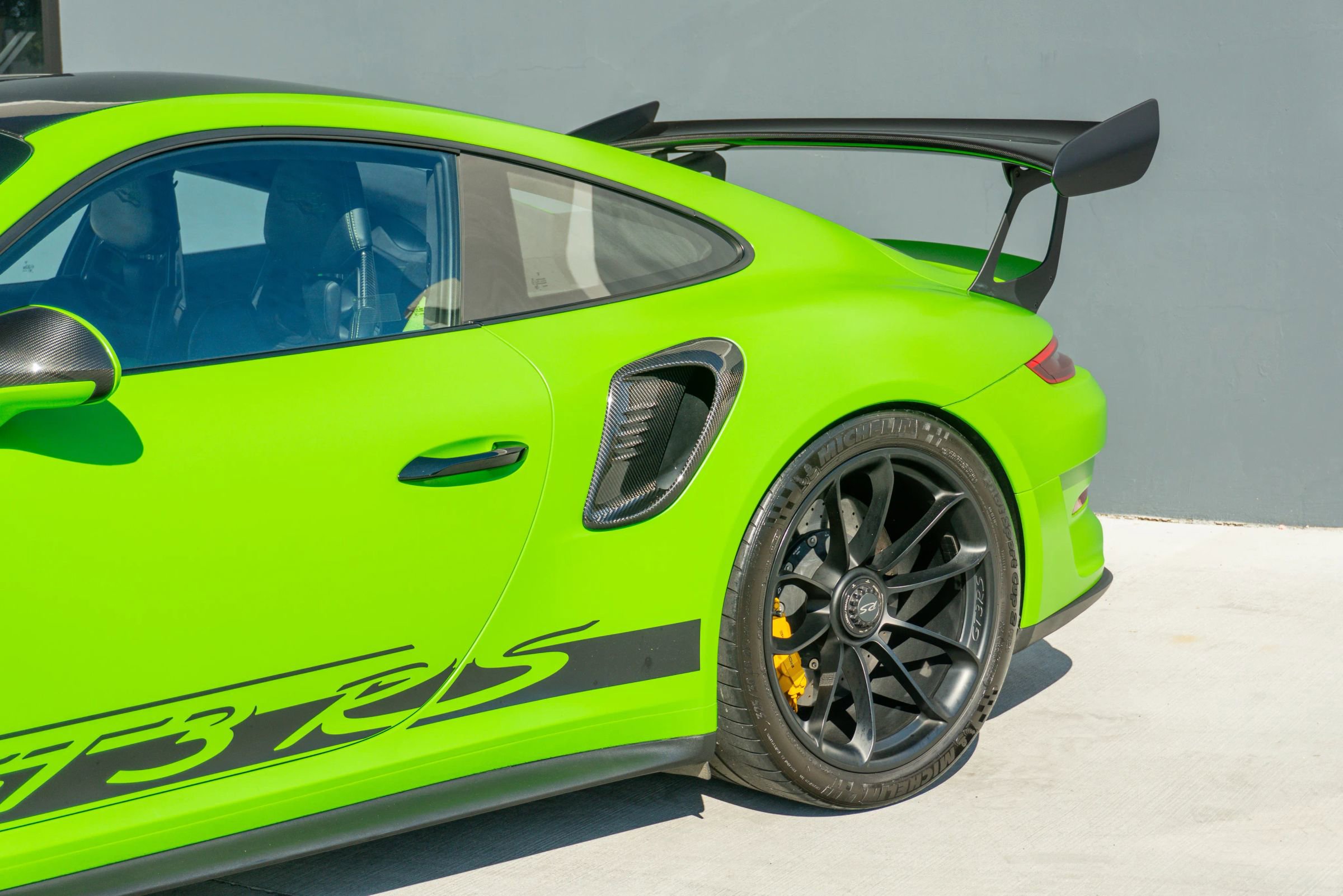 Used 2019 Porsche 911 GT3 RS image 24