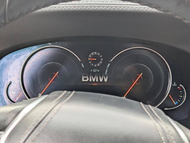 Used 2019 BMW 750i w/ M Sport Package RWD image 11