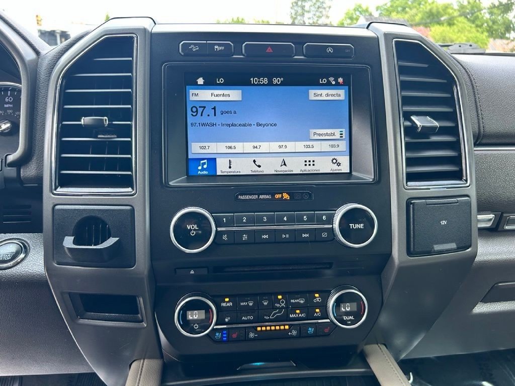 Used 2018 Ford Expedition Max XLT w/ Equipment Group 202A AWD/4WD image 26