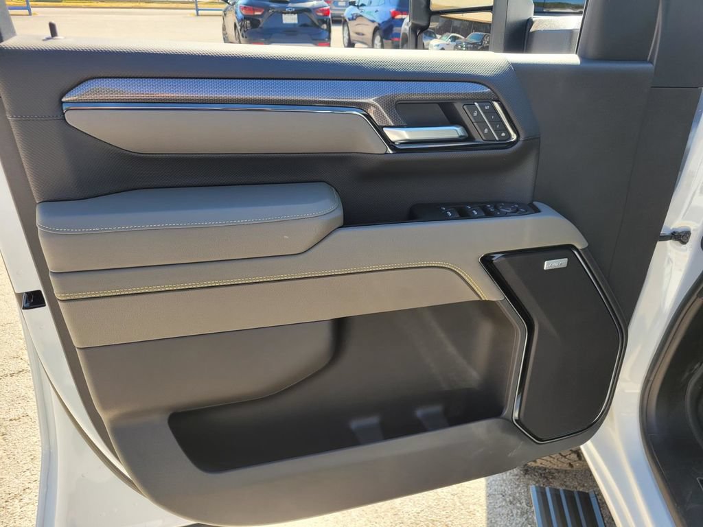 New 2026 Chevrolet Silverado 2500 ZR2 w/ LPO, Dark Essentials Package AWD/4WD image 12