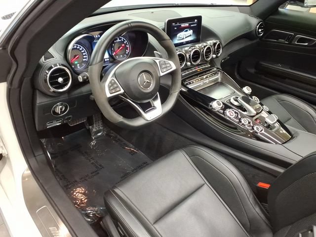 Used 2018 Mercedes-Benz AMG GT Roadster image 4