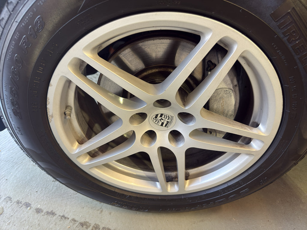 Used 2017 Porsche Macan AWD/4WD image 33