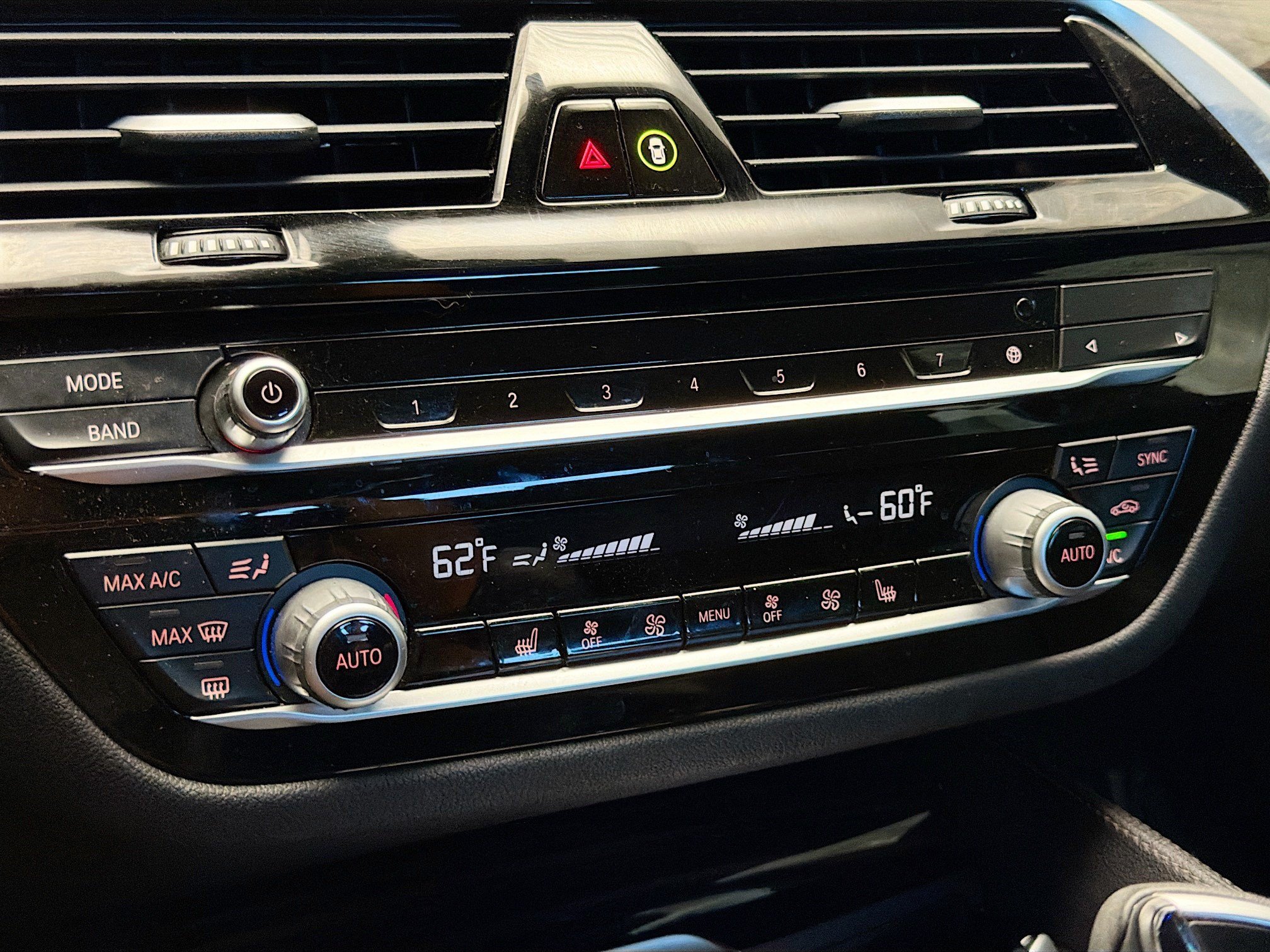 Used 2023 BMW 540i w/ M Sport Package RWD image 10