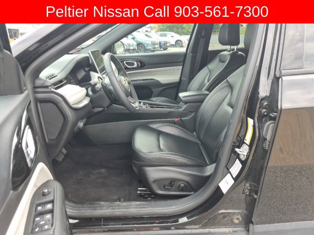Used 2025 Jeep Compass Limited AWD/4WD image 9