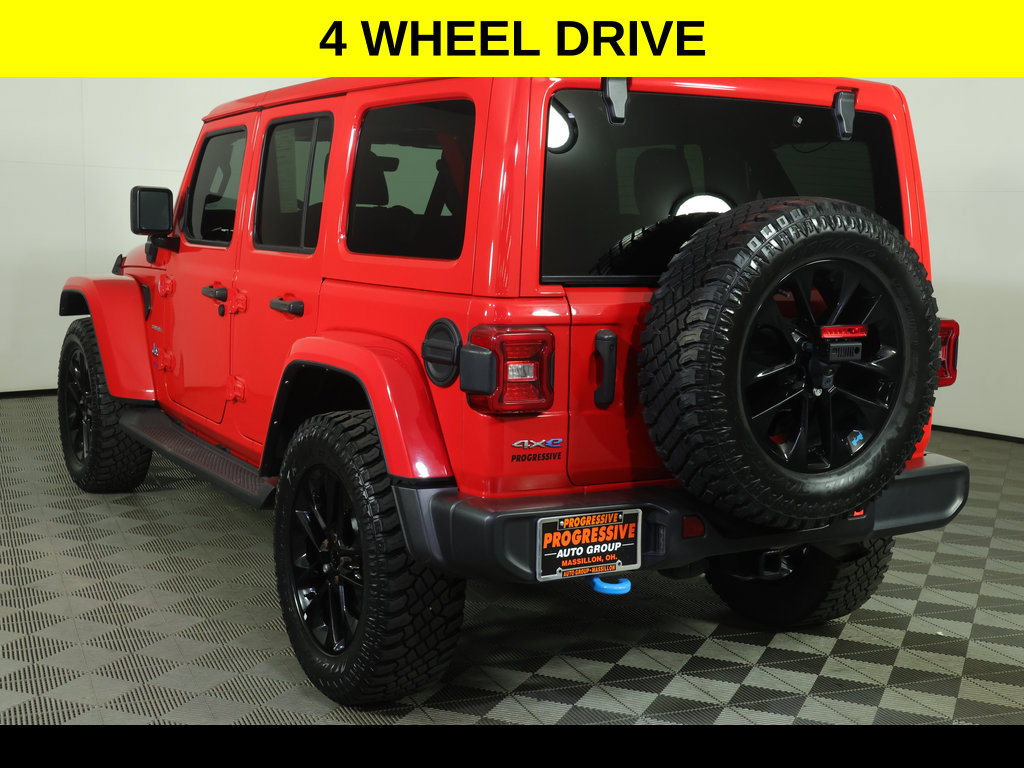 Used 2022 Jeep Wrangler Unlimited Sahara AWD/4WD image 5
