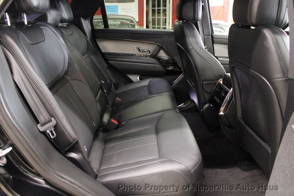 Used 2025 Land Rover Range Rover Sport SE AWD/4WD image 39