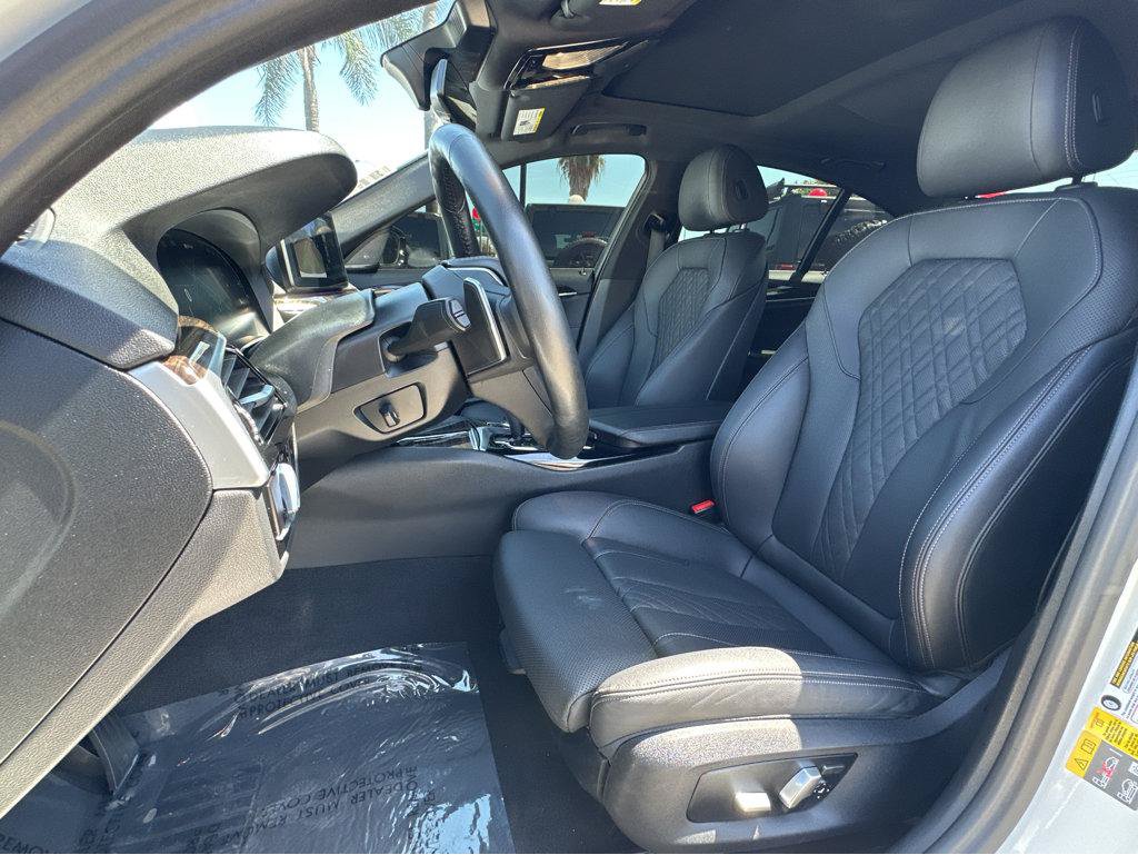 Used 2023 BMW 530e RWD image 8
