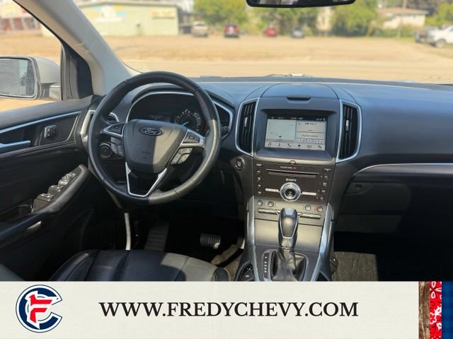Used 2017 Ford Edge Titanium w/ Equipment Group 301A AWD/4WD image 9