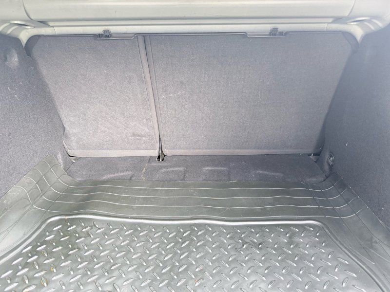 Used 2017 Chevrolet Sonic LT image 11