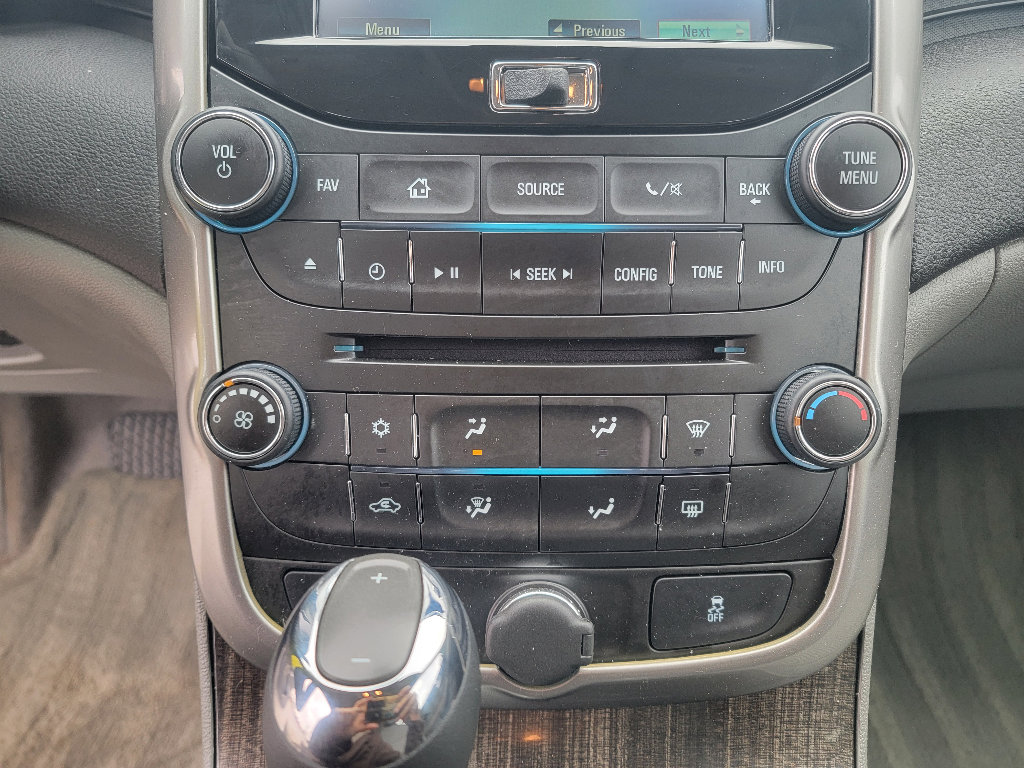 Used 2016 Chevrolet Malibu LT image 20