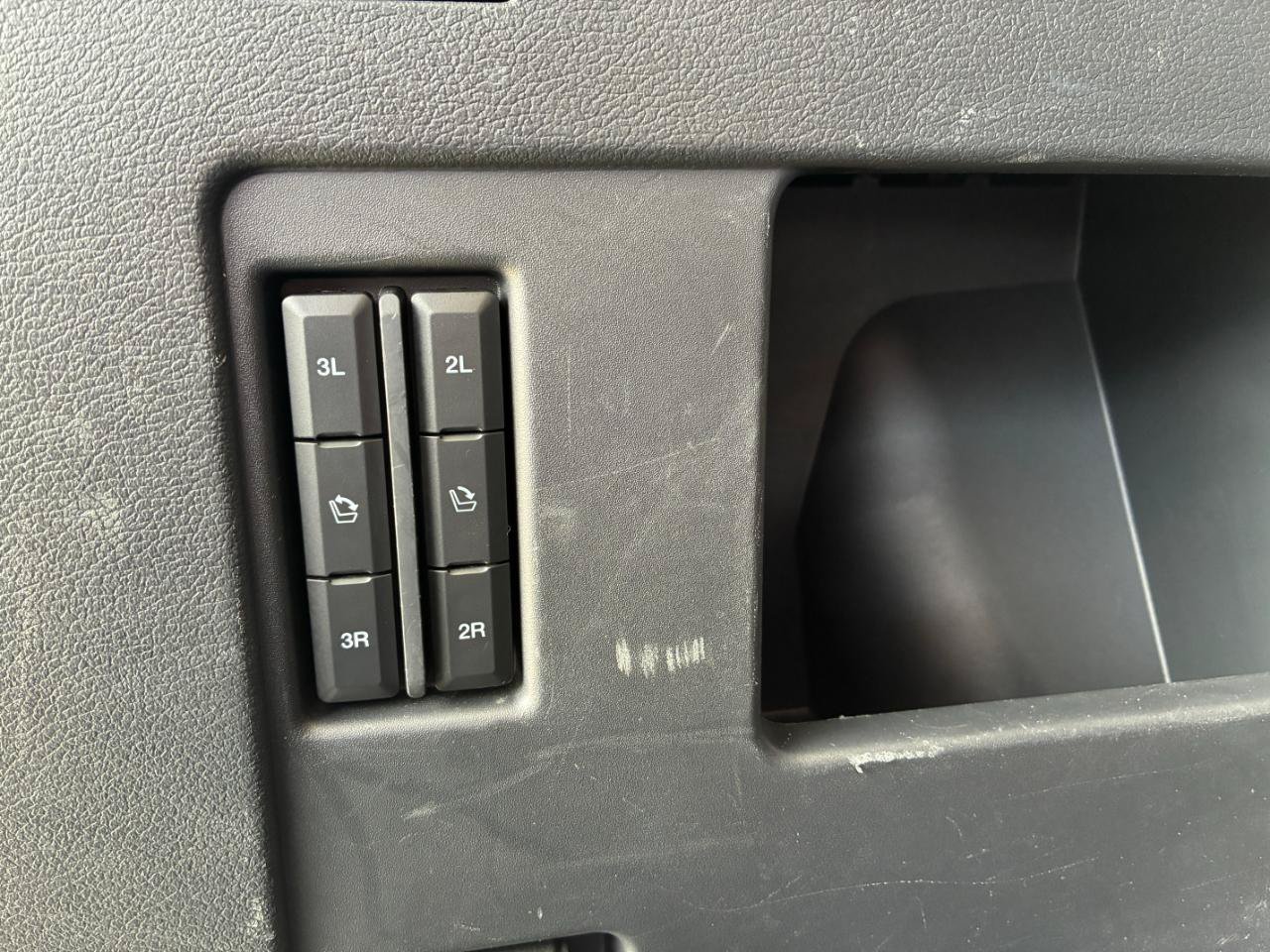 Used 2024 Ford Expedition Limited RWD image 36