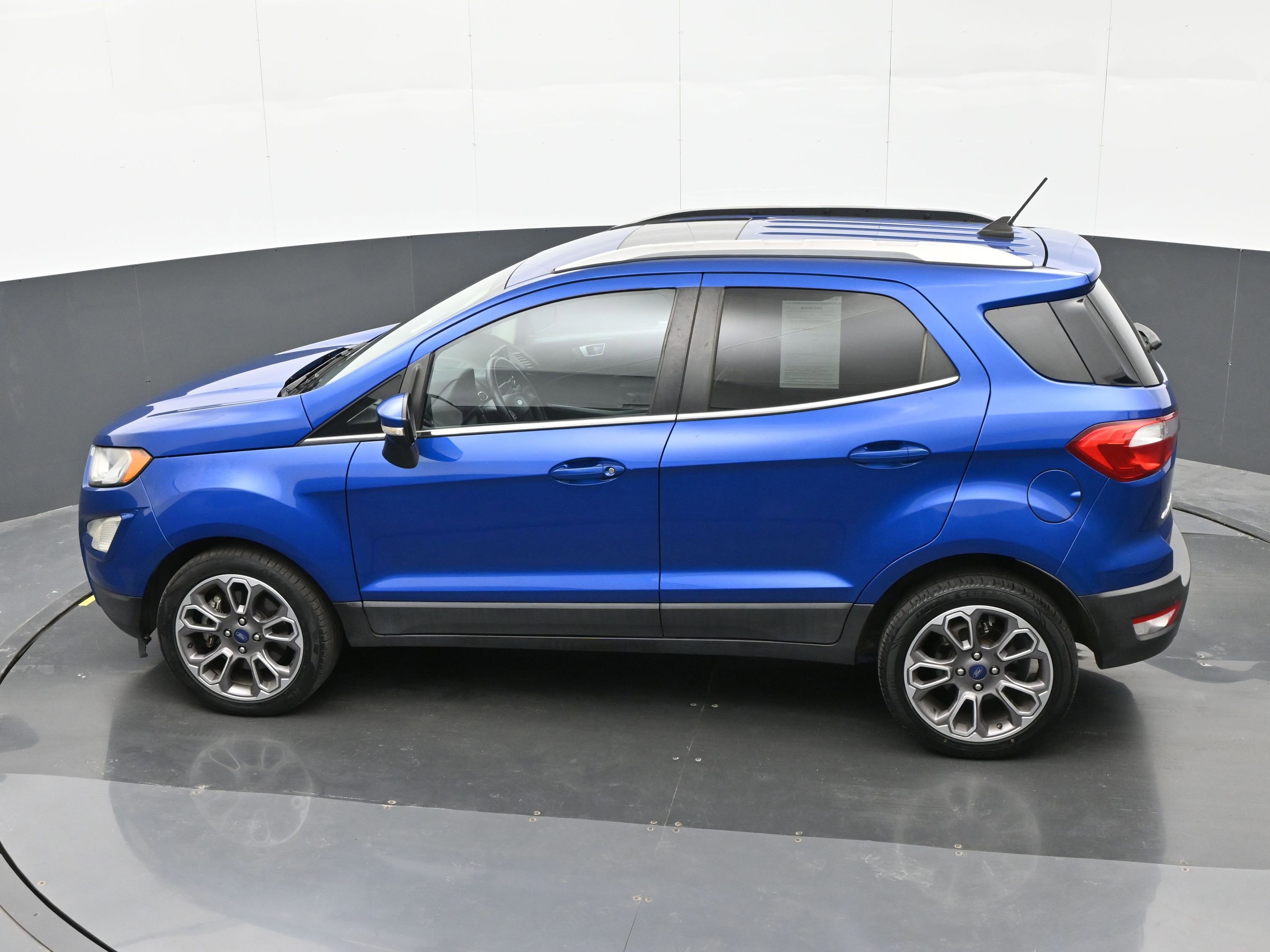Used 2021 Ford EcoSport Titanium FWD image 34