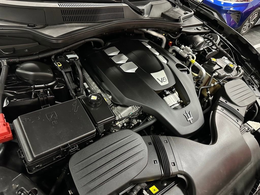 Used 2017 Maserati Ghibli image 35