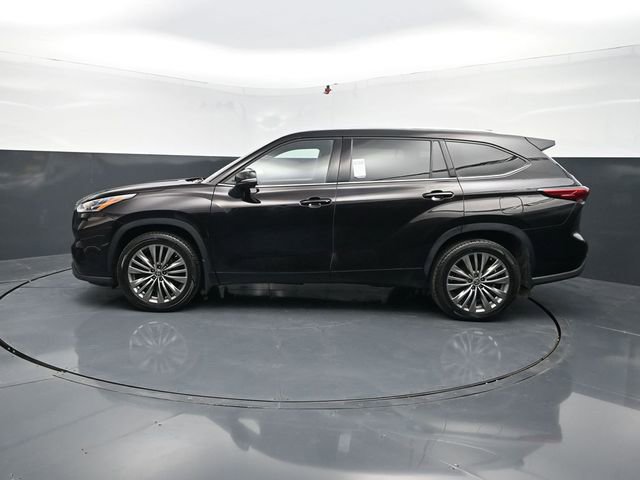 Used 2021 Toyota Highlander Platinum image 4