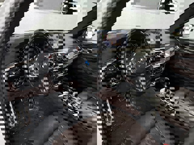 Used 2021 BMW 540i image 11