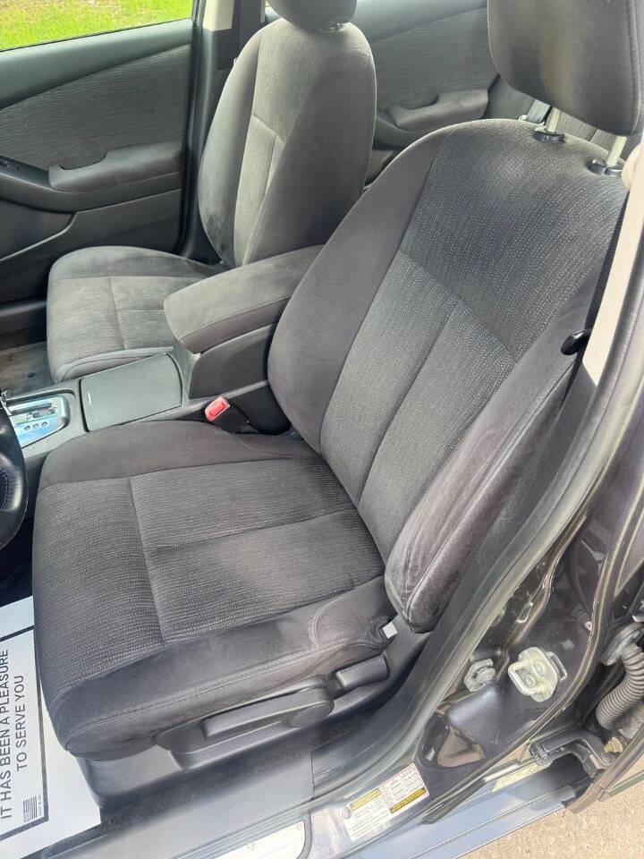 Used 2011 Nissan Altima 2.5 S w/ Special Edition Pkg FWD image 10