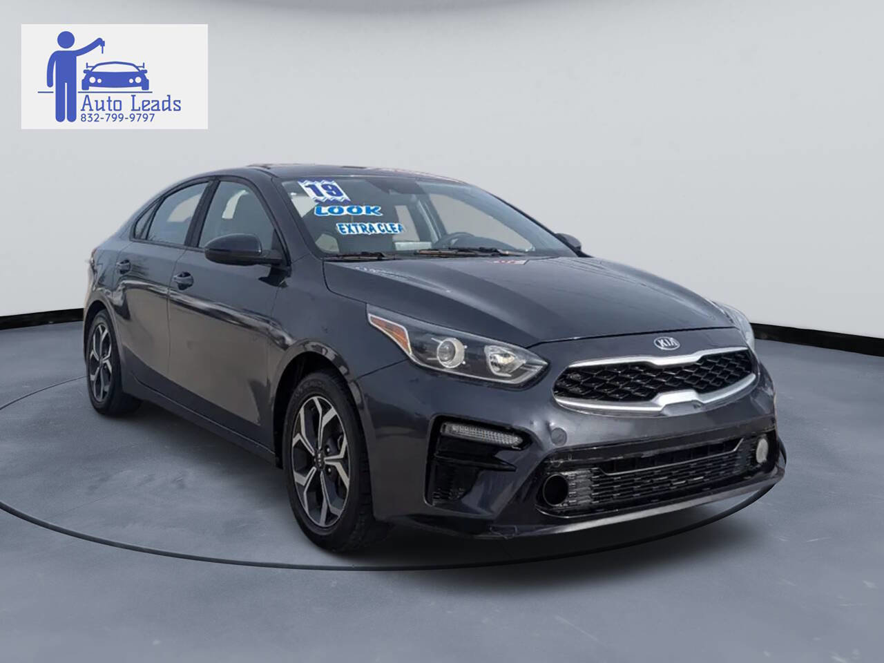 Used 2019 Kia Forte LXS image 2