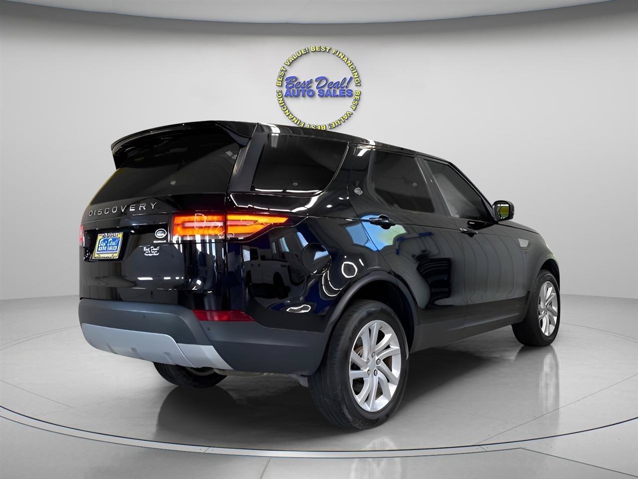 Used 2017 Land Rover Discovery HSE AWD/4WD image 5