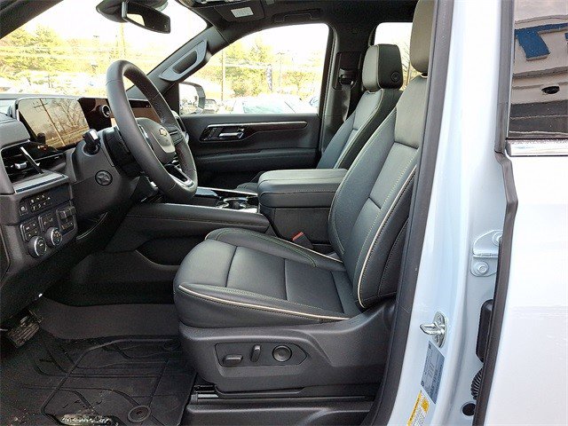 Certified 2026 Chevrolet Tahoe Premier w/ Sun And Tow Package image 14