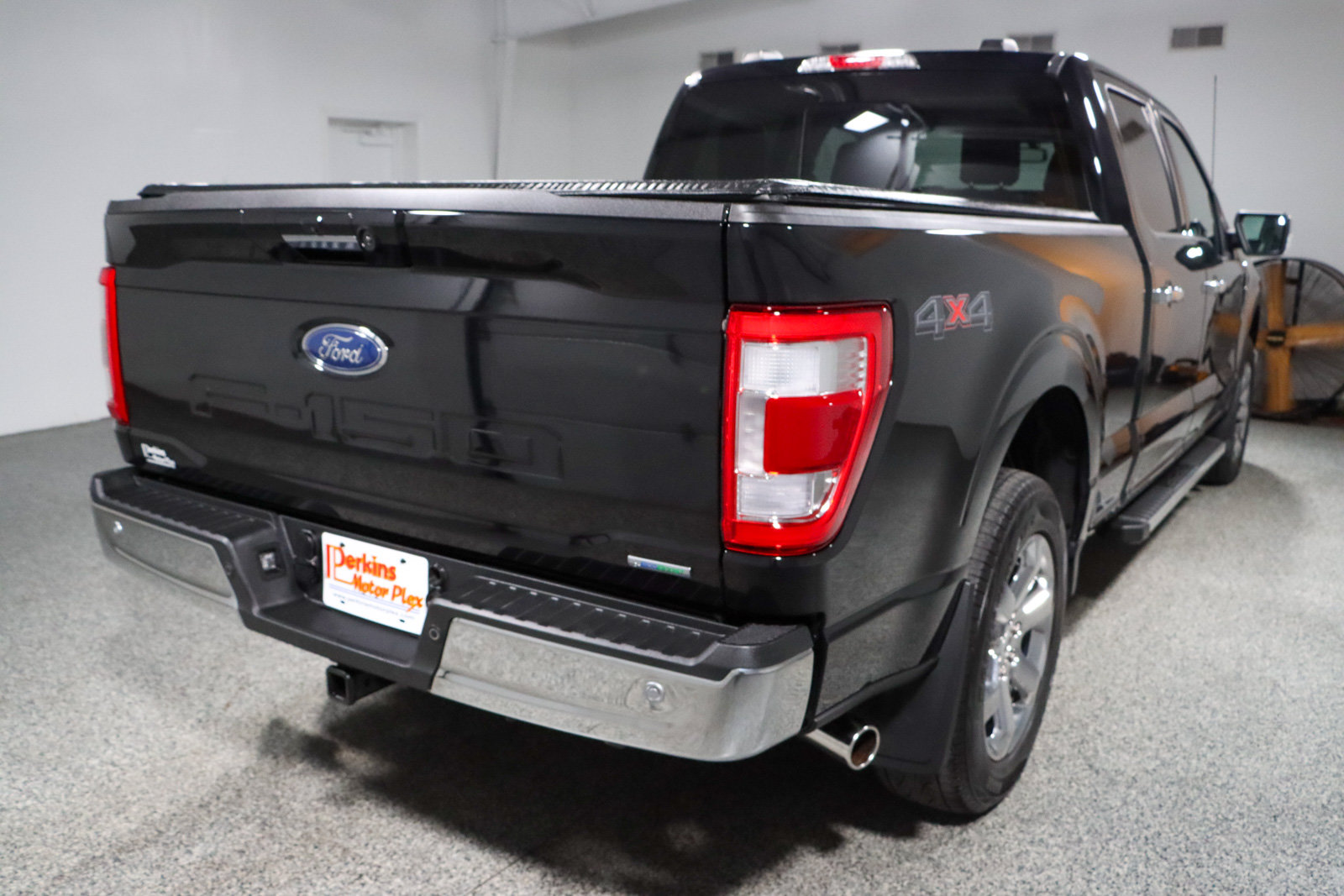 Used 2023 Ford F150 Lariat w/ Equipment Group 502A High AWD/4WD image 7