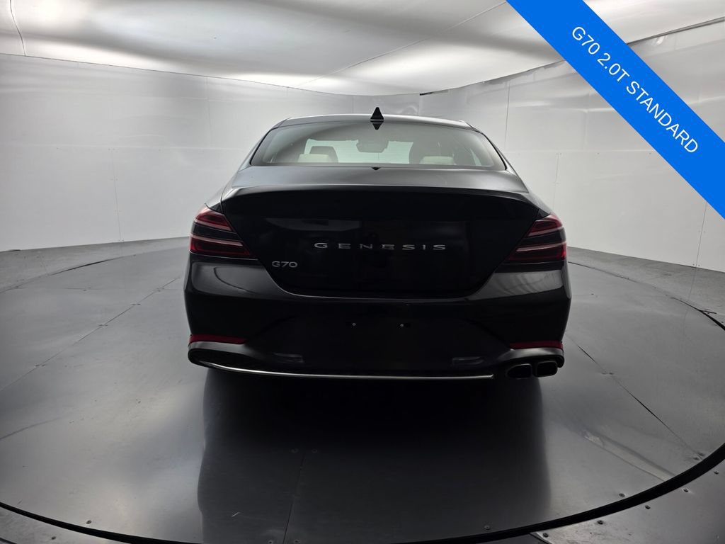 Used 2023 Genesis G70 2.0T RWD image 5