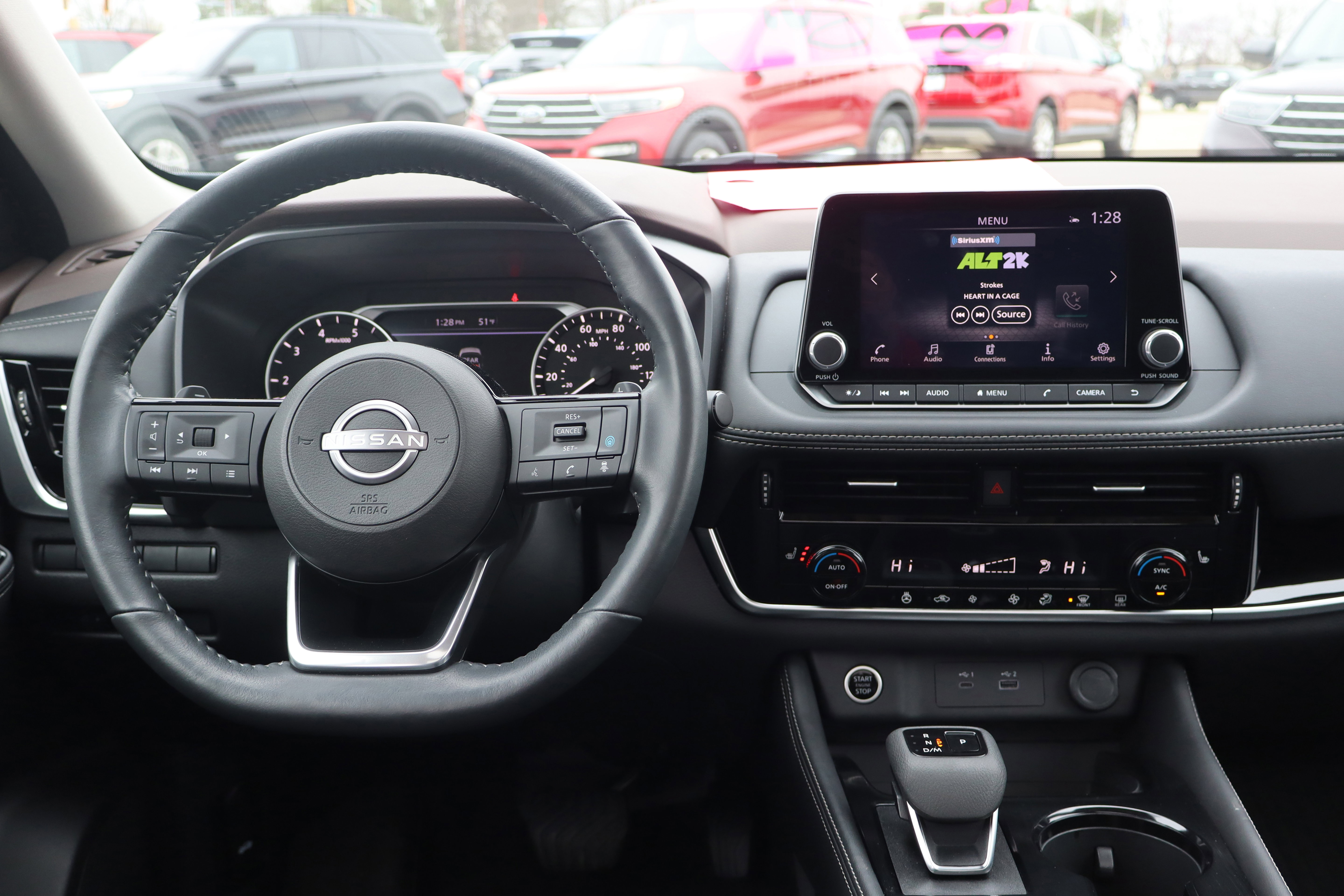 Used 2023 Nissan Rogue SL image 13