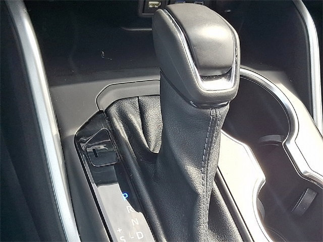 Used 2022 Toyota Highlander XLE AWD/4WD image 16