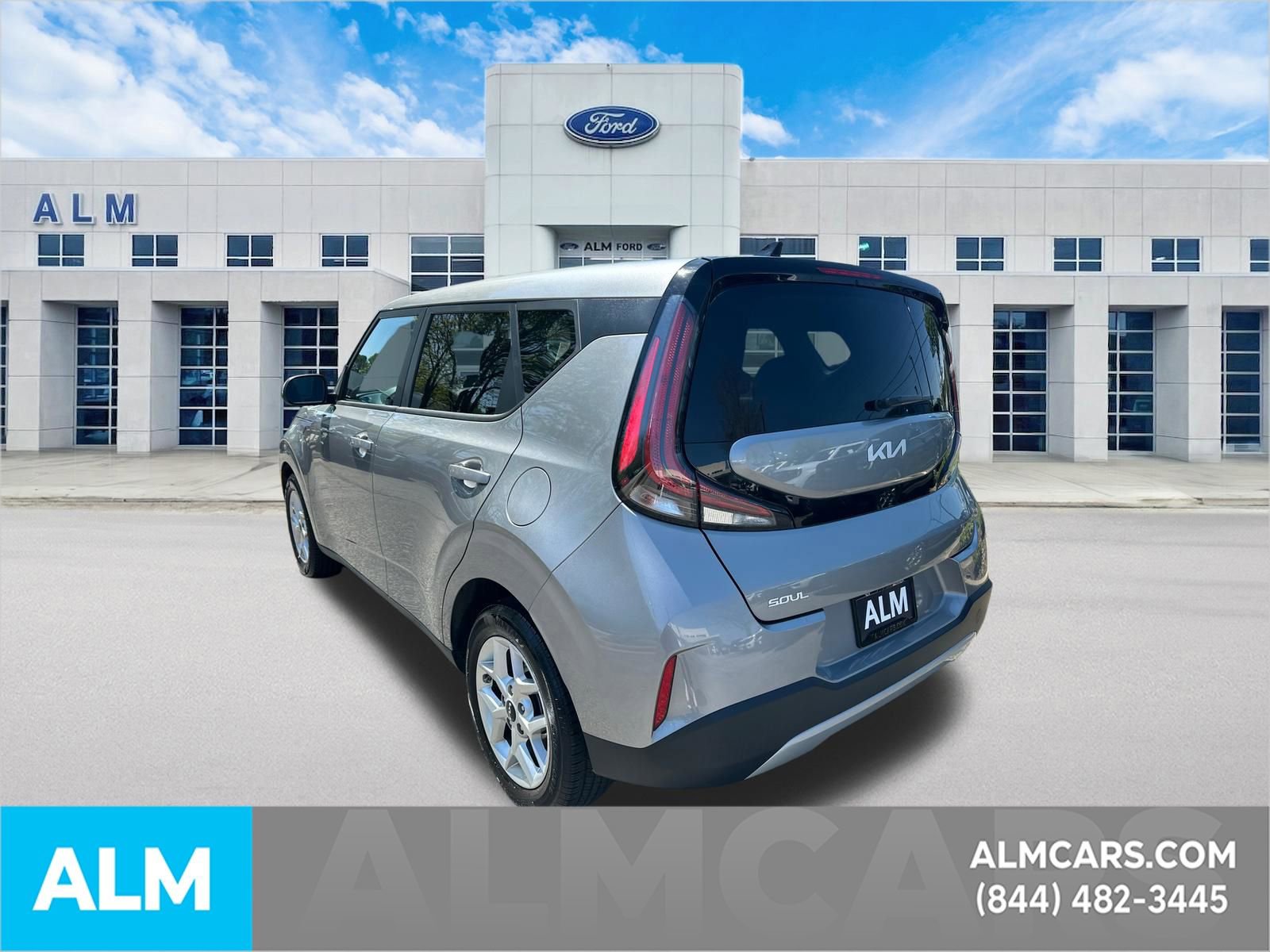 Used 2025 Kia Soul LX w/ LX Technology Package image 8