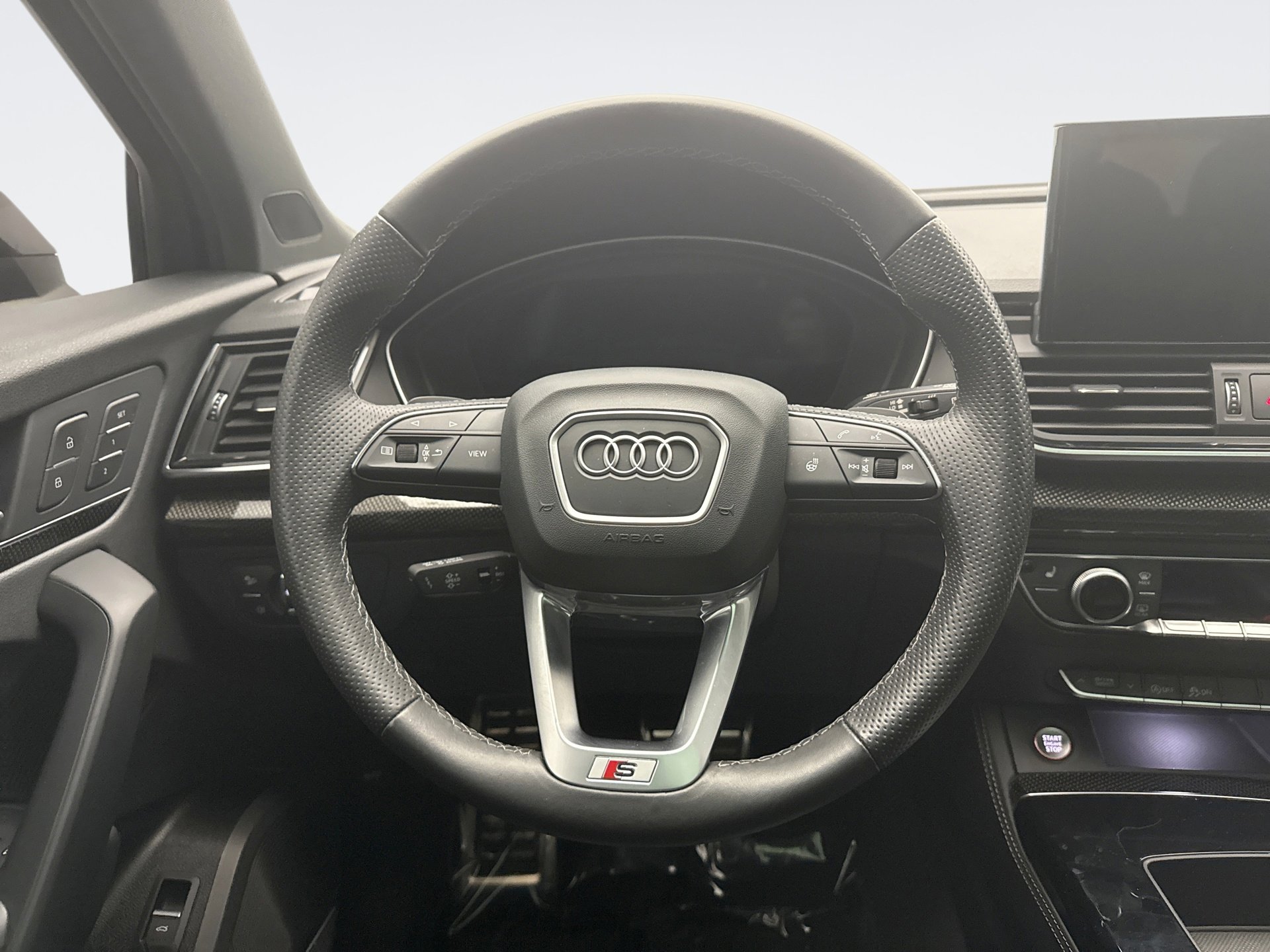 Used 2023 Audi SQ5 Premium Plus w/ Premium Plus Package AWD/4WD image 12