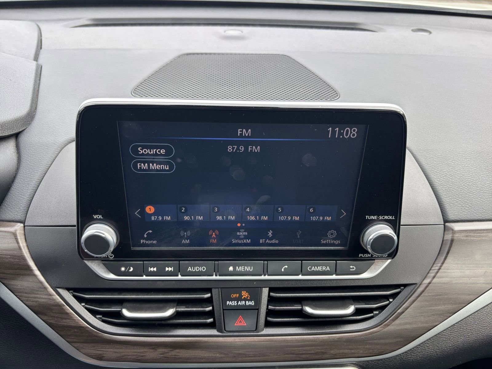 Used 2025 Nissan Altima 2.5 SV FWD image 20