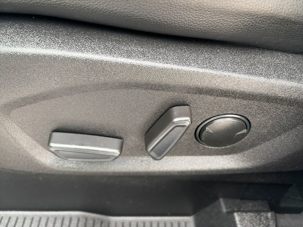 Used 2024 Ford Edge SEL w/ Convenience Package image 19