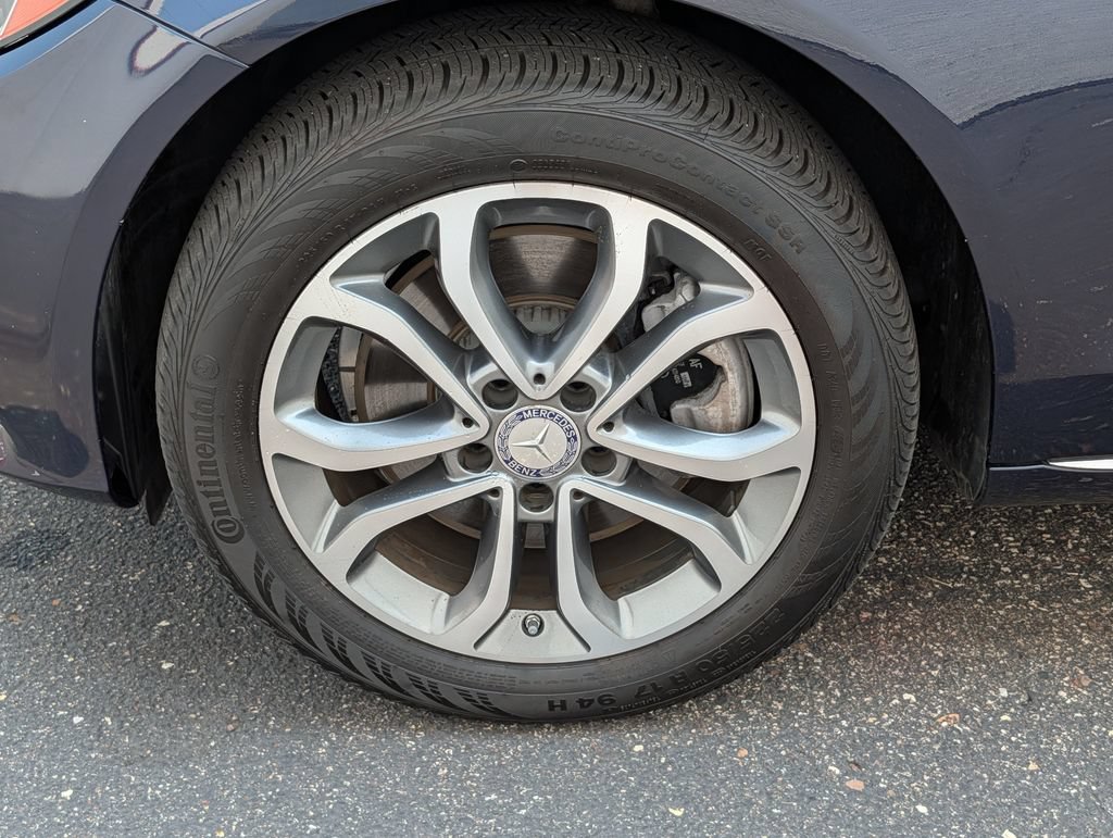 Used 2015 Mercedes-Benz C 300 4MATIC Sedan image 12