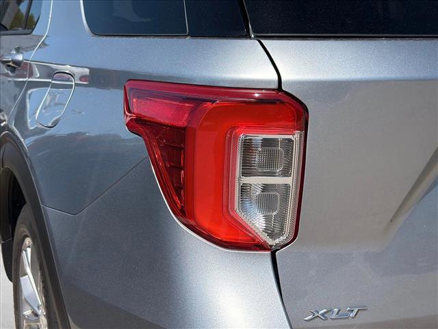 Used 2023 Ford Explorer XLT w/ Equipment Group 202A AWD/4WD image 10