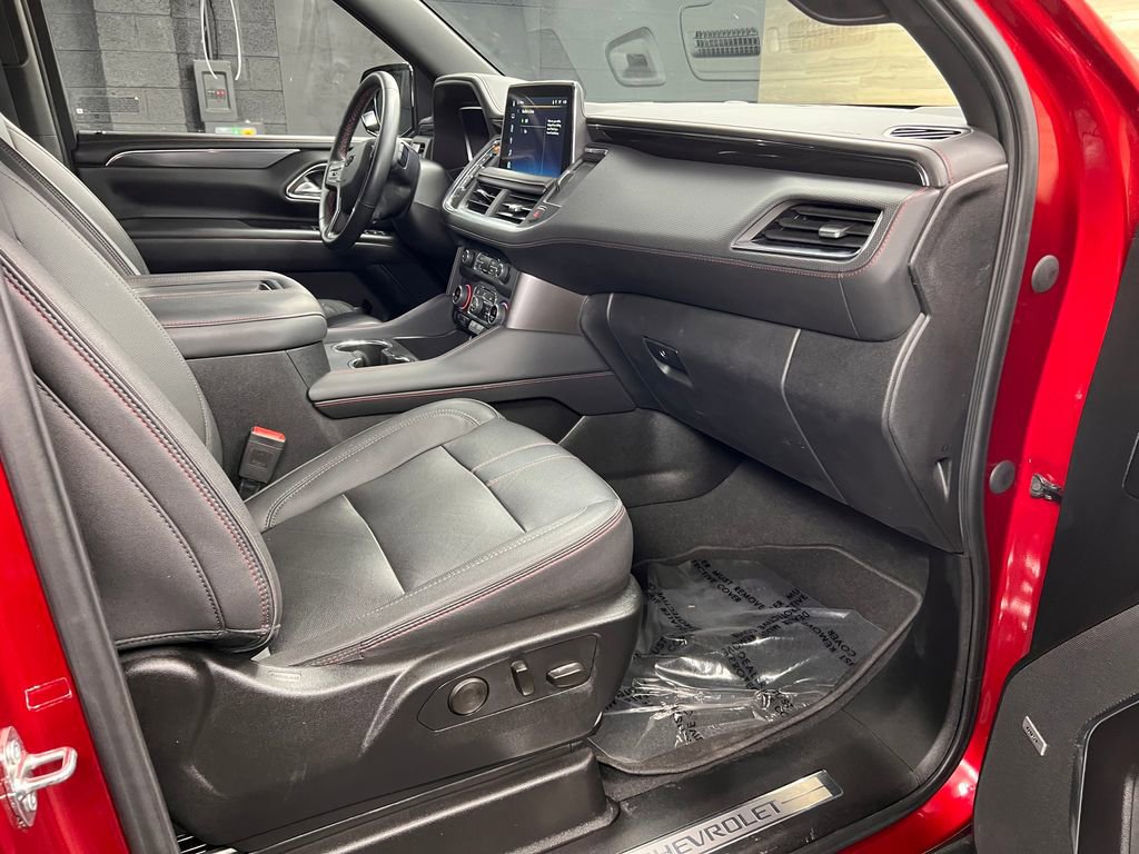 Used 2023 Chevrolet Tahoe RST w/ Luxury Package AWD/4WD image 8