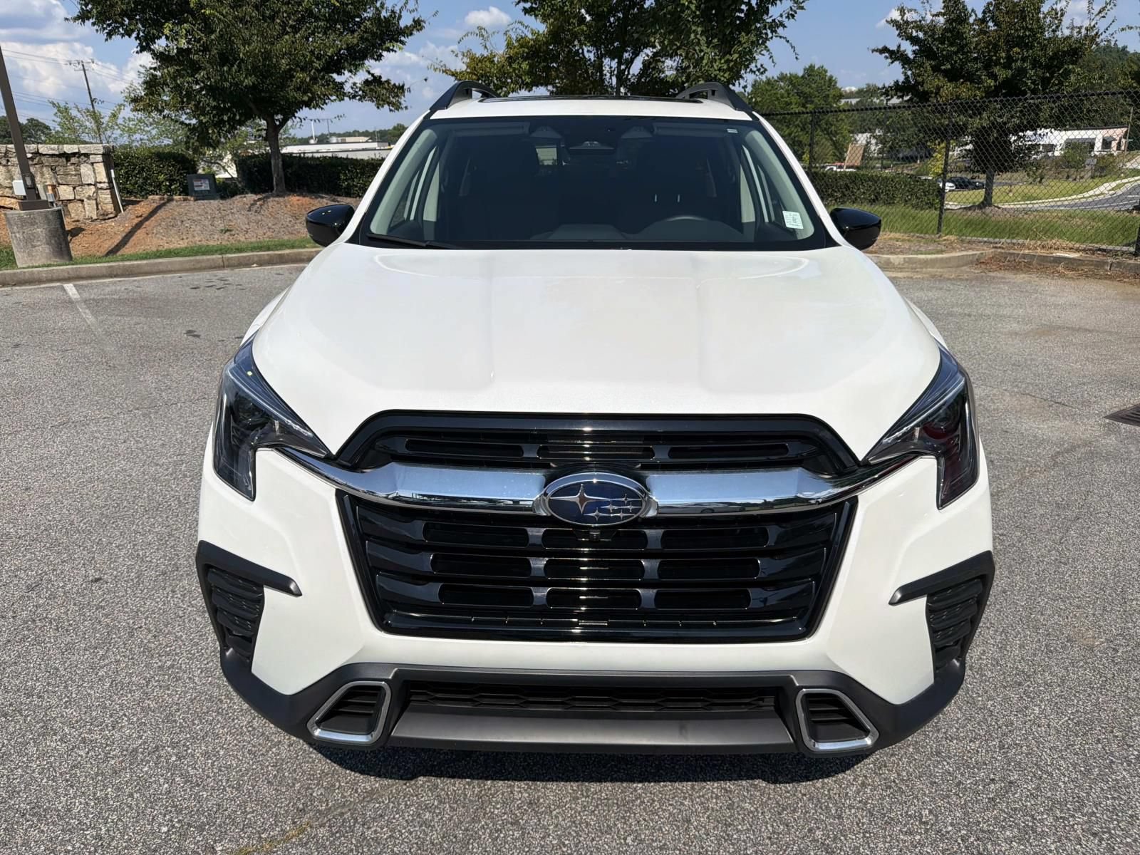 Used 2026 Subaru Ascent Touring AWD/4WD image 2