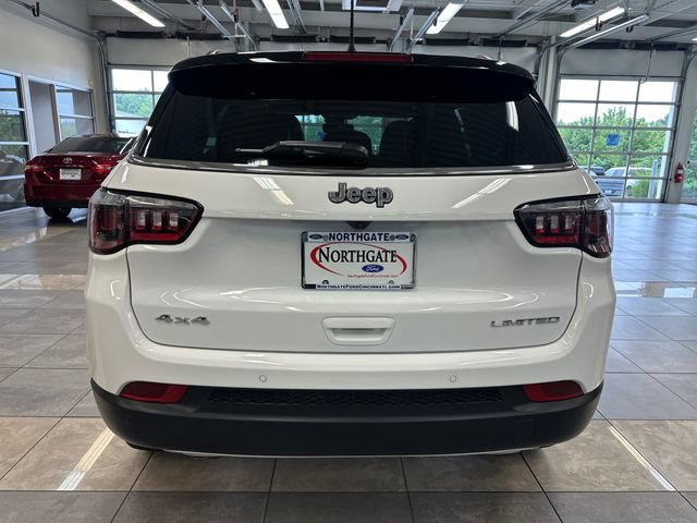 Used 2023 Jeep Compass Limited AWD/4WD image 13