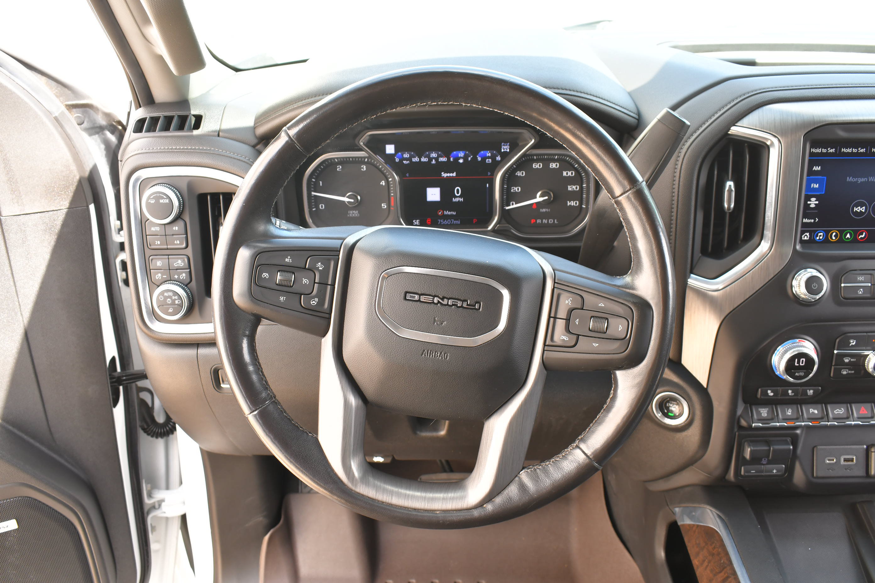 Used 2020 GMC Sierra 2500 Denali w/ Denali Ultimate Package AWD/4WD image 24