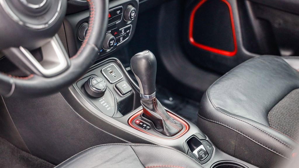 Used 2019 Jeep Compass Trailhawk image 20