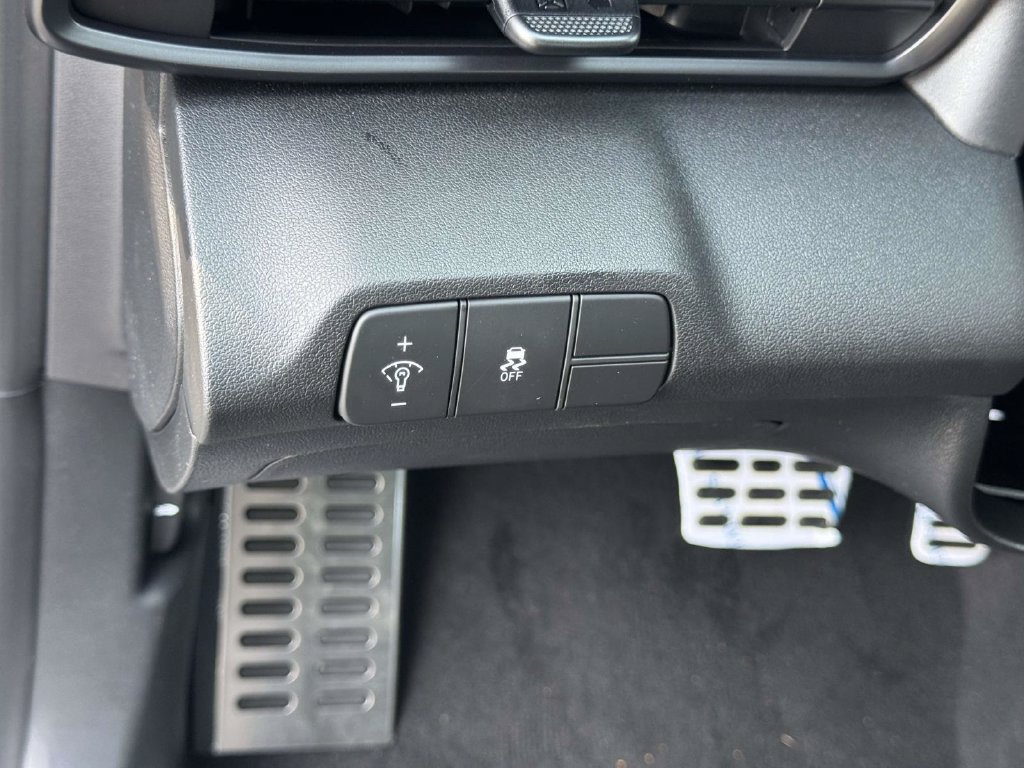 New 2026 Hyundai Elantra SEL Sport FWD image 24