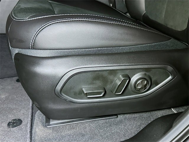 New 2025 Jeep Grand Cherokee 4WD image 13