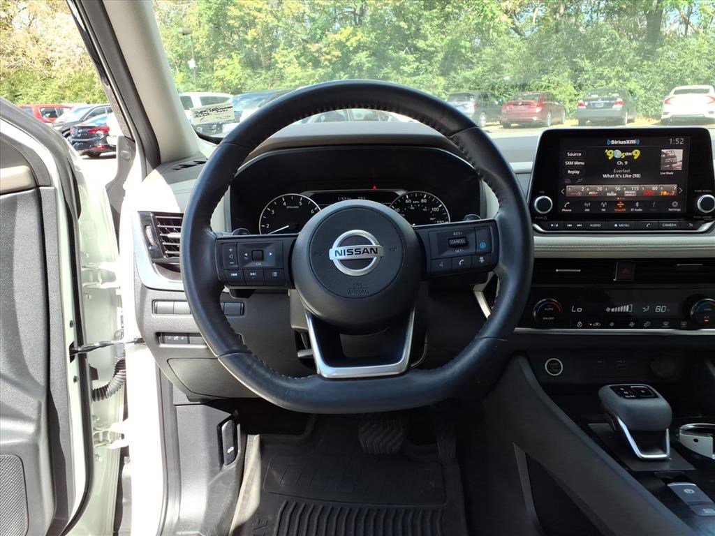 Used 2021 Nissan Rogue SV w/ Premium Package image 22