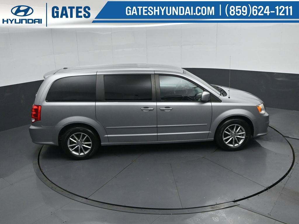 Used 2016 Dodge Grand Caravan SE FWD image 41